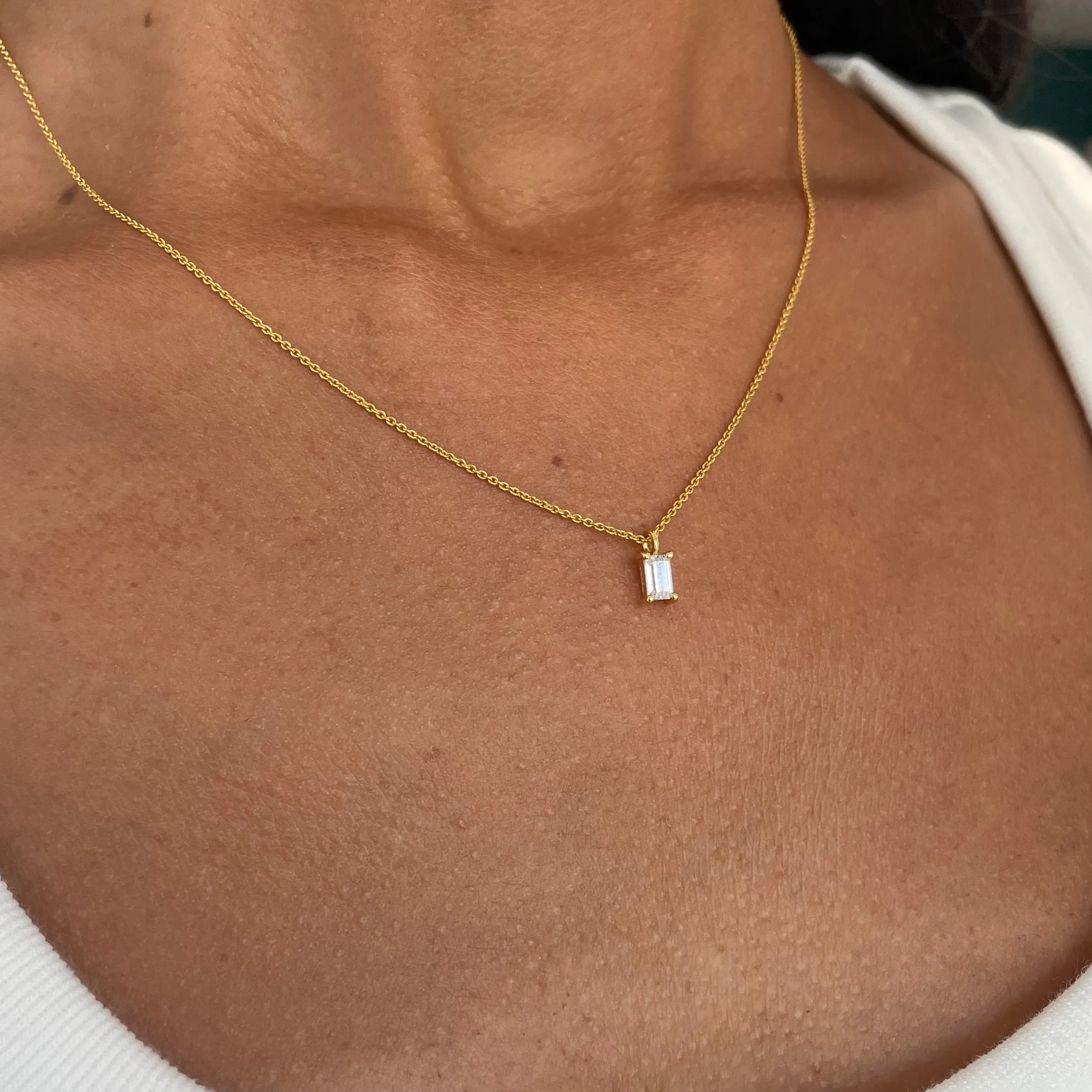 Baguette Floating Diamond Necklace