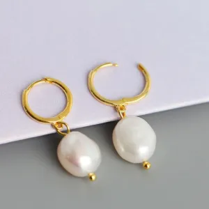DROP IN THE OCEAN PEARL HOOP EARRINGS