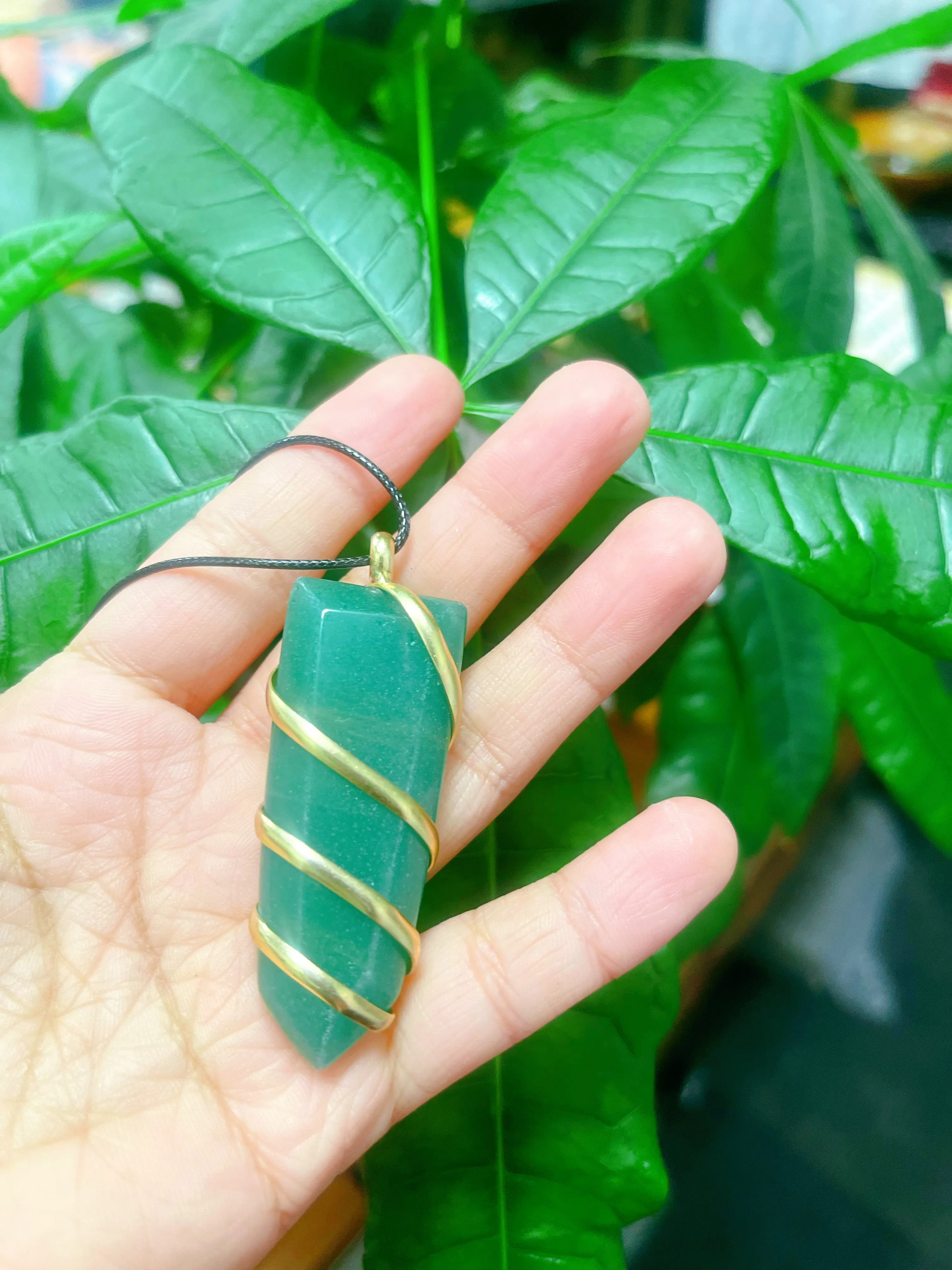 Gemstone point necklace
