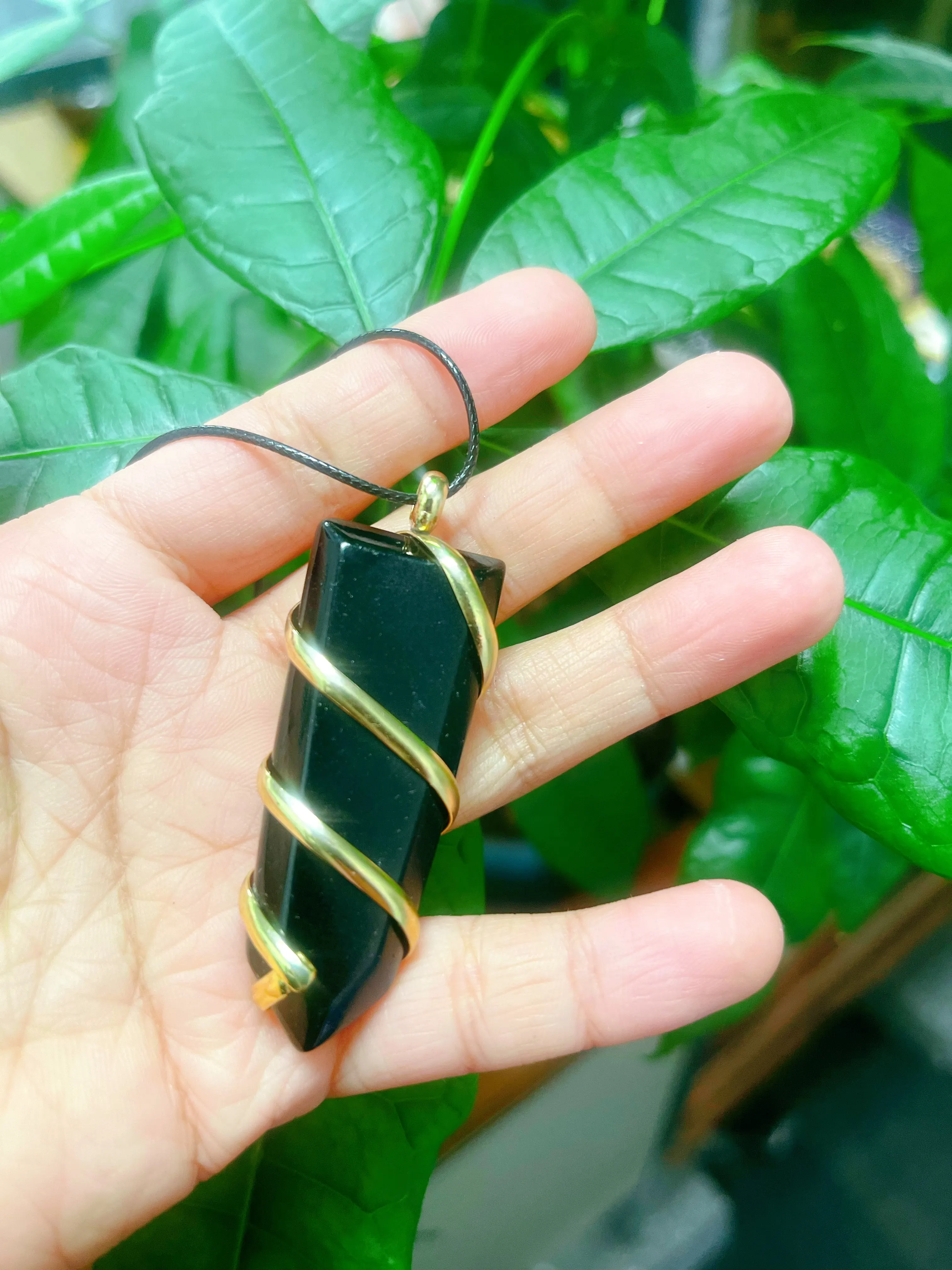 Gemstone point necklace