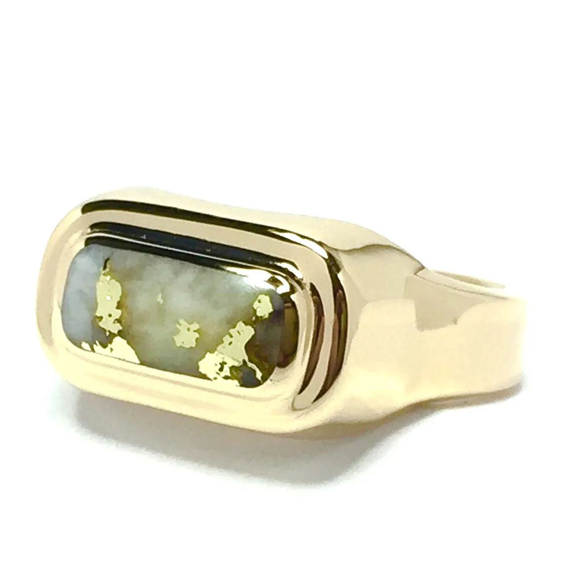 Gold Quartz Ring Oval Inlaid Design