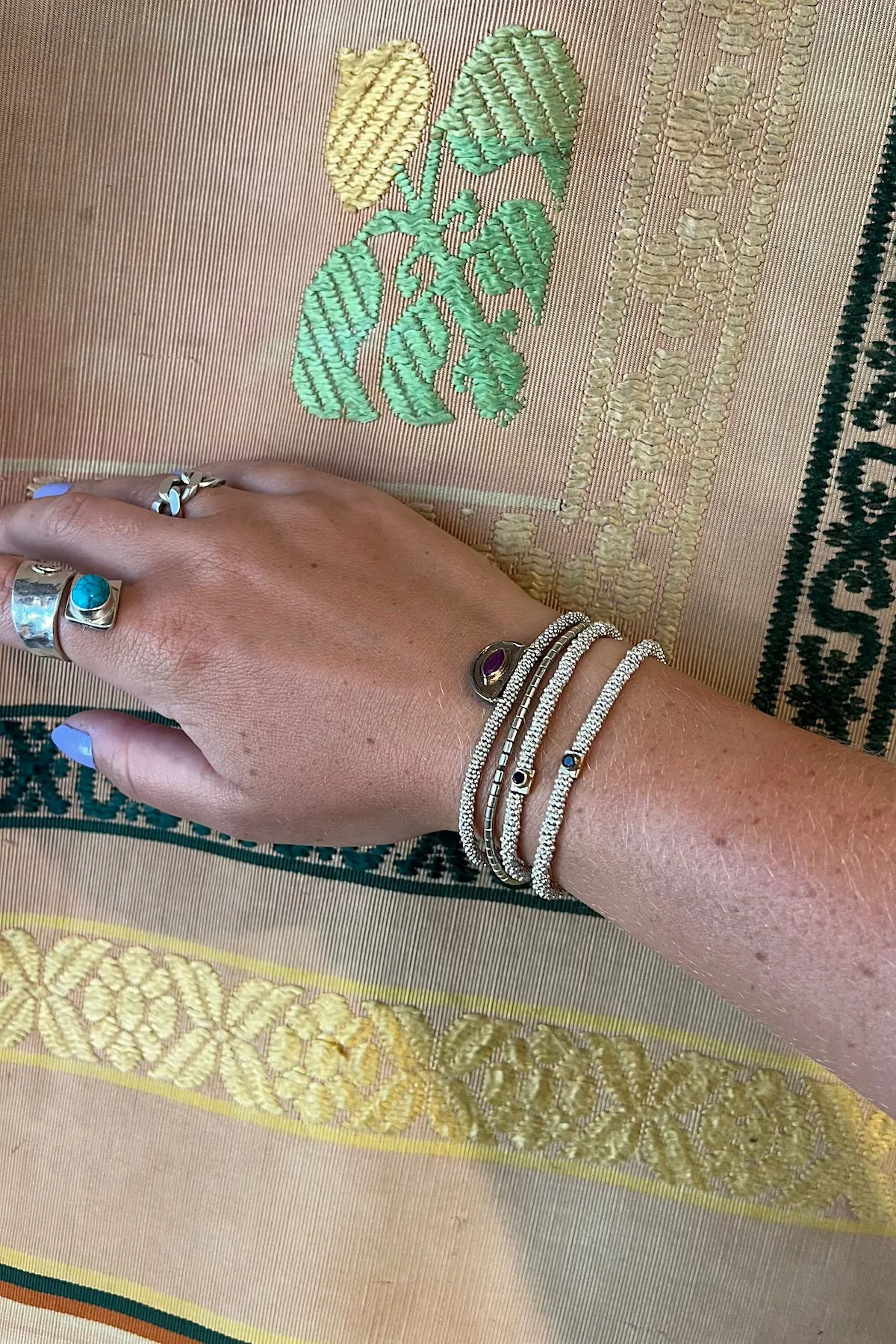 Nafsu - Bead bracelet w/ruby eye