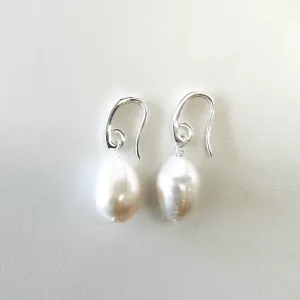 Pearl Hook Earring | Silver