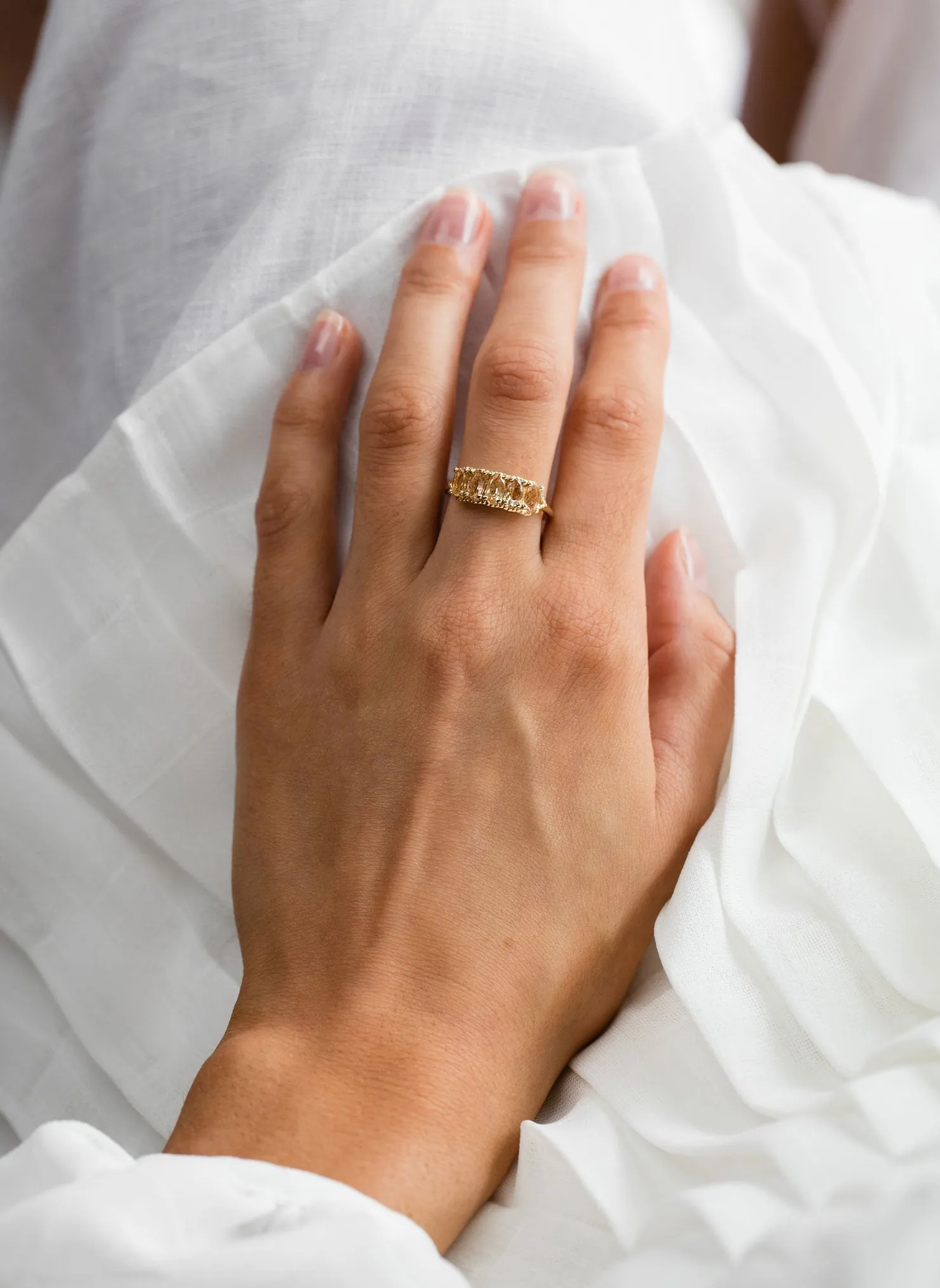 Precious Dotted Oval Wrap Ring - Rutilated Quartz