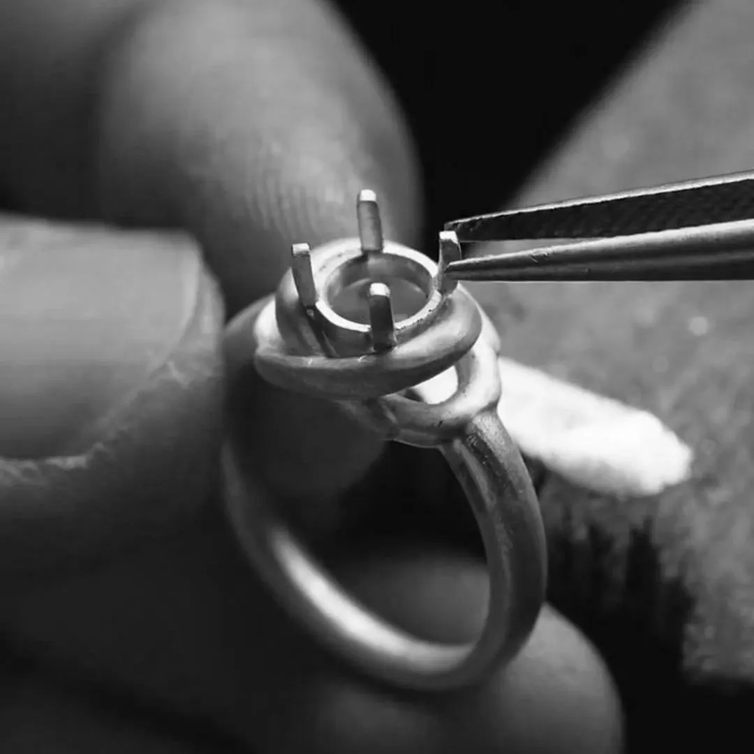 R014 | Handmade engagement Ring